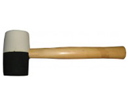 N31212 Gumikalapács 340g fa nyéllel